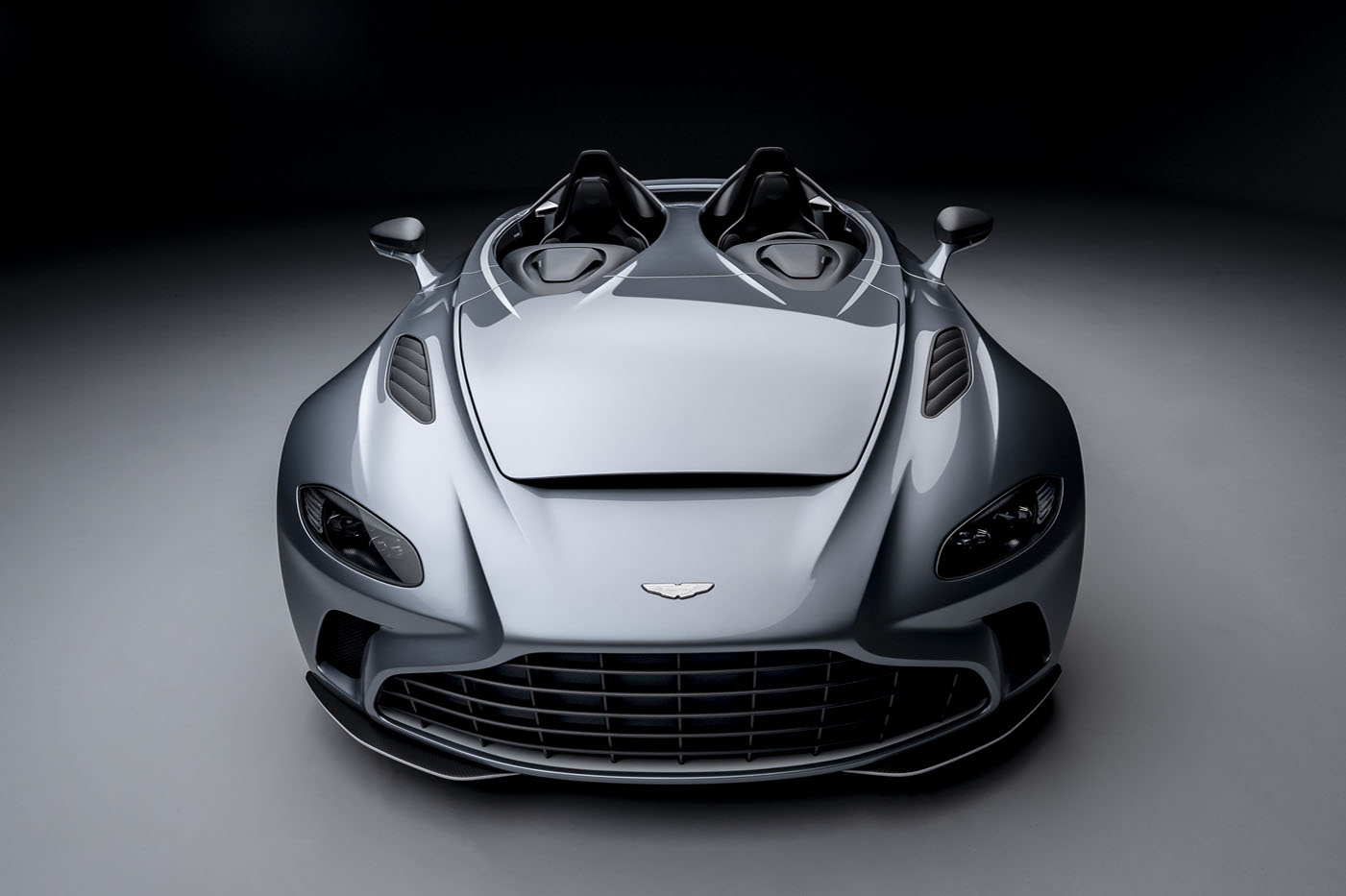 Aston Martin V12 Speedster - premiera